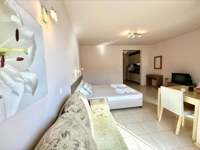 Family studio in Pomorie Bay