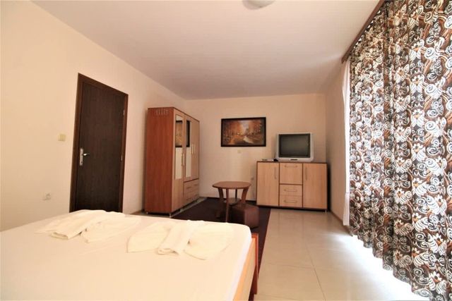 Cozy apartment in komplex Eden