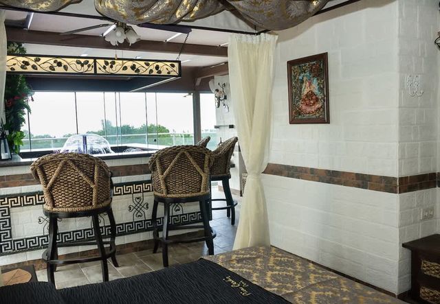 Under the Stars - Lux. Penthouse w/ POOL + Terrace