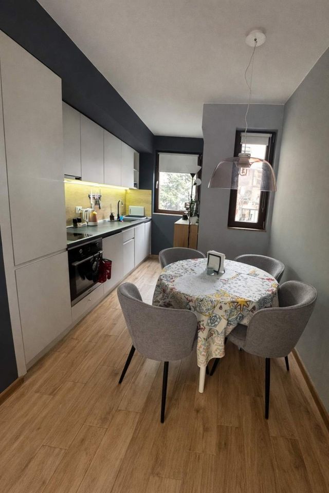 1BD Apartment next to the Sea Garden