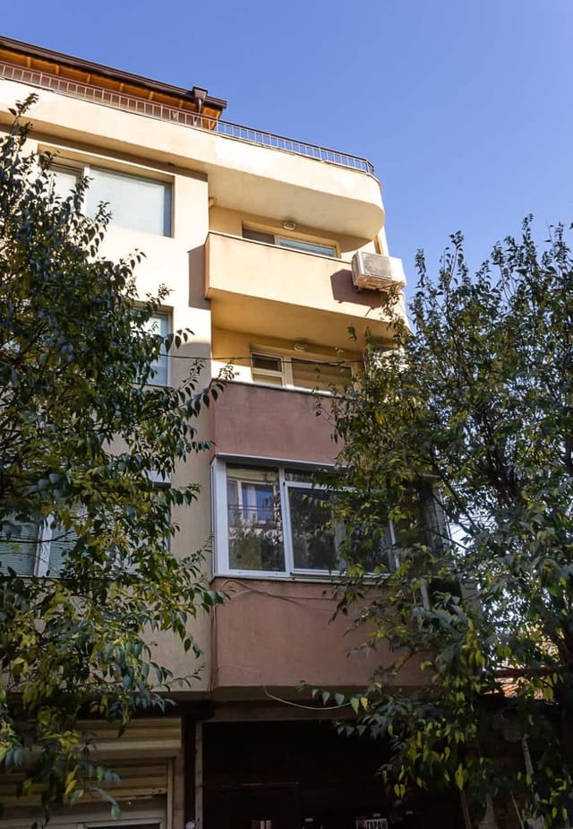 Cozy 1BD Apartment with Free Parking in the Area