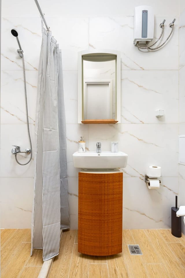 Central Apartments with Garden view - Apt No. 3