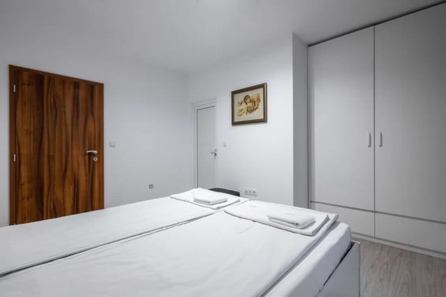 1BD Modern Living on blvd. Tsar Boris III + garage