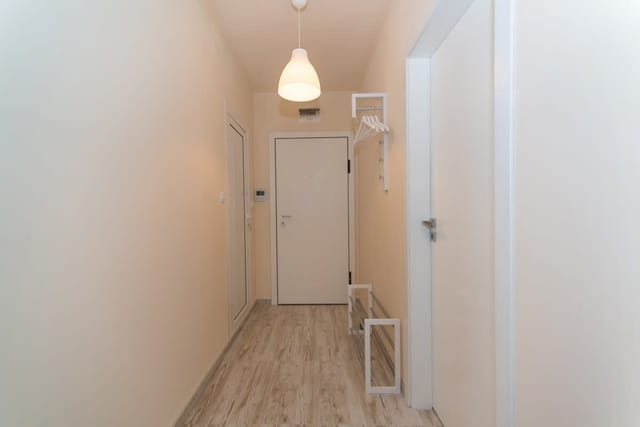 Alma Apartment - Stylish 1BD Flat with Balcony