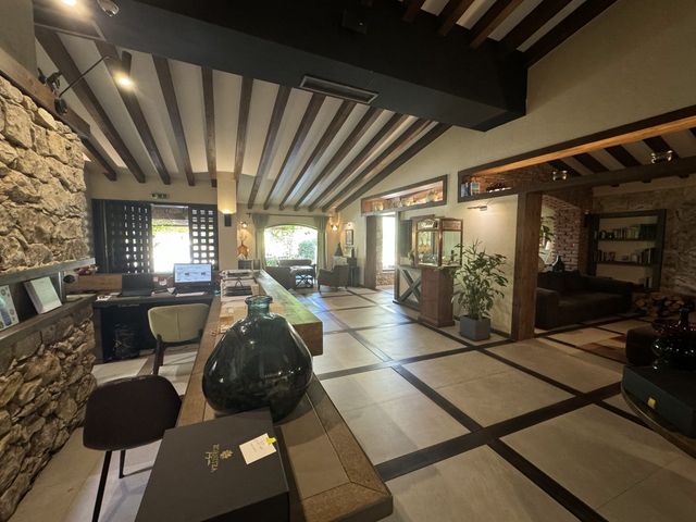 Zornitza Family Estate - Hotel