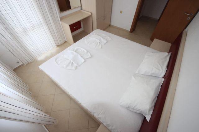 Family Apartment with Sea View in Apolon