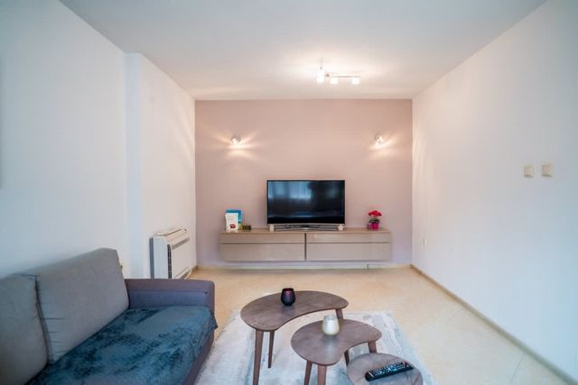 Black Sea Luxury 2bdrm Apartment