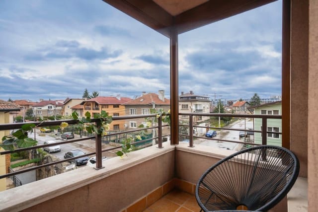 AeroLuxe Living 1BD Apartment