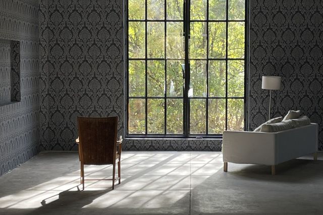 Welcome to Anamorphstudio! Your creative hub for film production. Perfect for films, ads, and music videos, Photos. Let’s bring your vision to life!