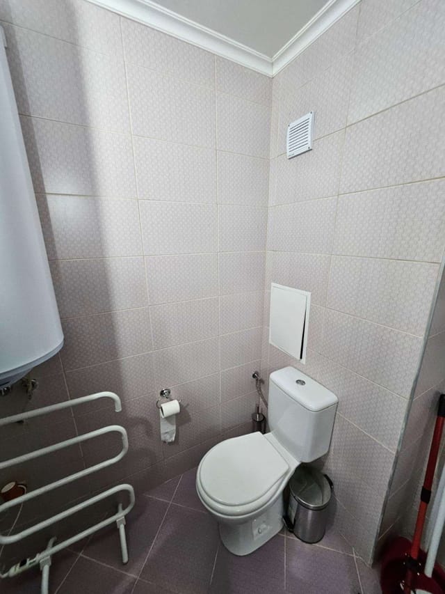 Tropical Chic for Two – Basement Studio  Escape