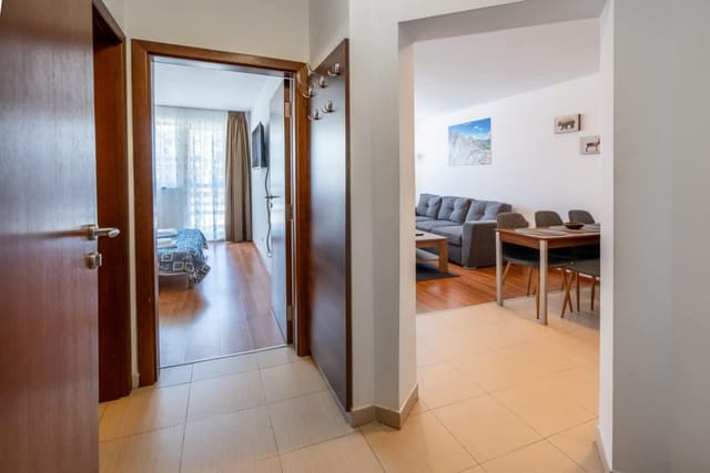 Cozy 1BR in Belvedere-Ski in Winter/Swim in Summer