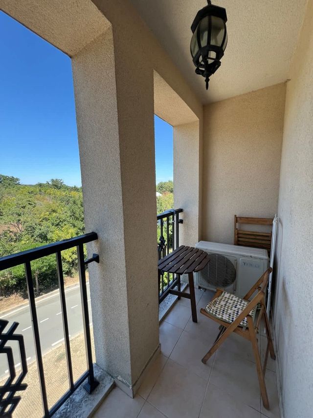 Cozy, Quiet and Spacious Studio in Green Life - Photo 3