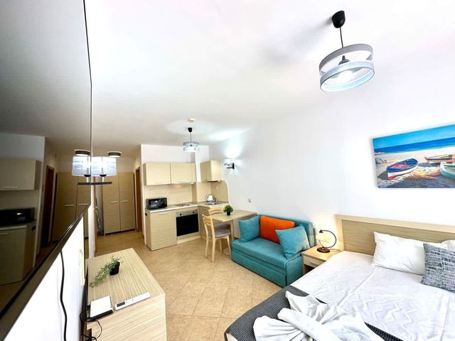 Cozy studio for family in Royal Sun