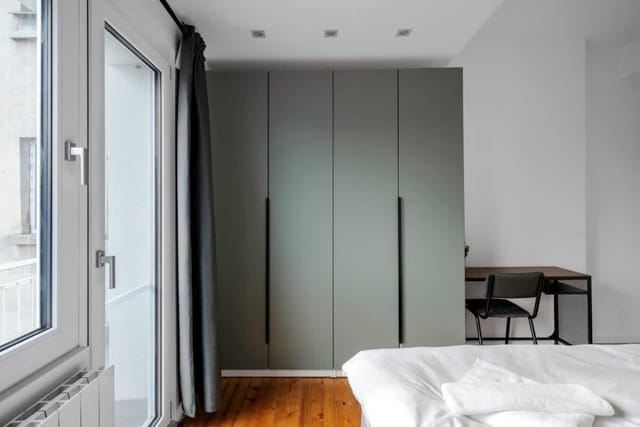 Luminous Central Retreat Spacious 2BD Apartment