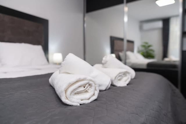 Central Plovdiv: Modern 1BR with Netflix & Balcony