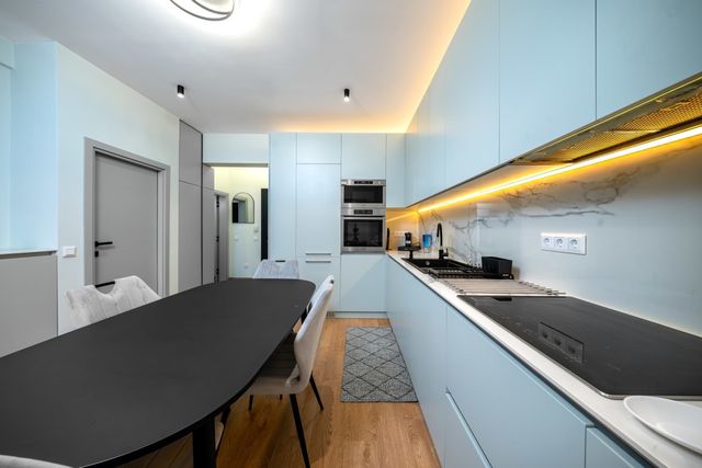 Modern 2BR in the Heart of the City