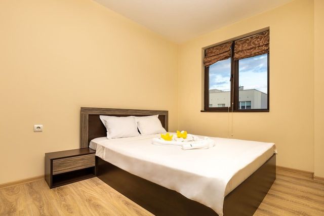 South Plovdiv - 2BD Flat with Balcony - Photo 2