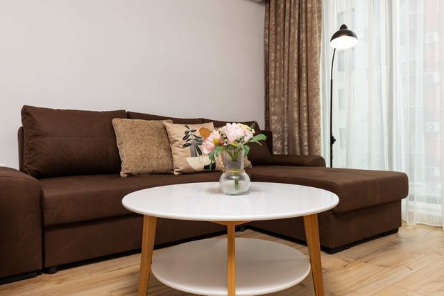 The Modern Wood Suite