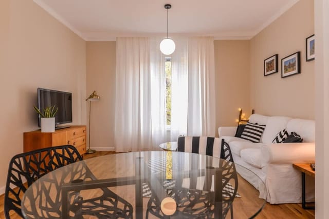 cО́coEllie - Aesthetic 2BD Apt Near NDK