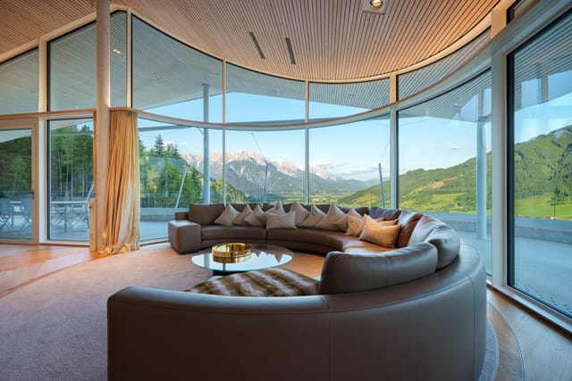 Ultra-Luxury Alpine Mountain Retreat with Panoramic Views