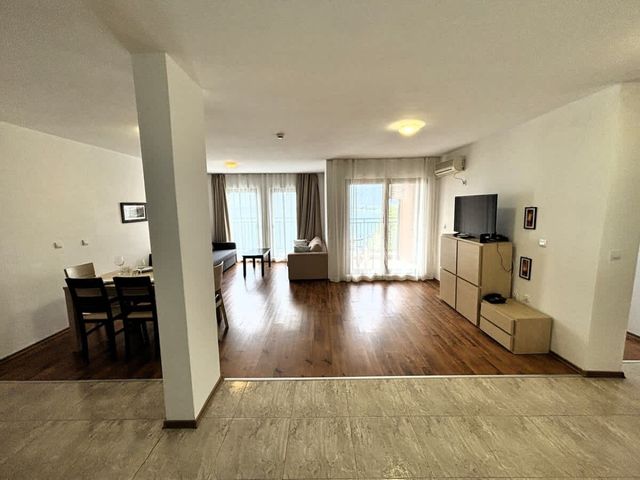 Cozy  Sea view apartament  Marina Cape