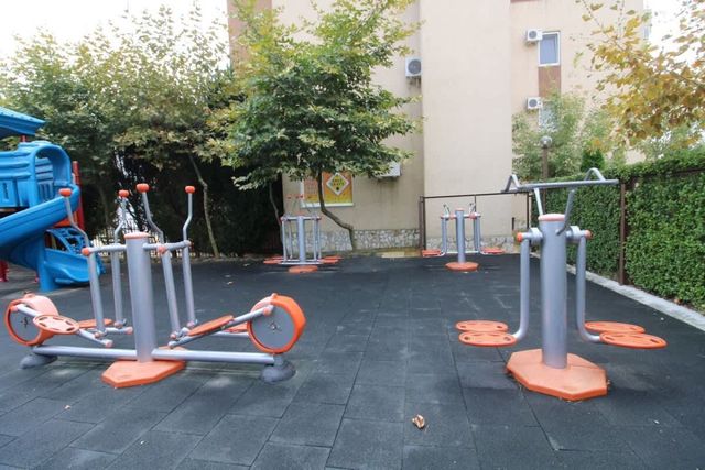 Holiday Cozy Apartament with Pool View