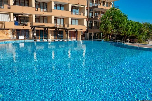 Luxor Classic Studio