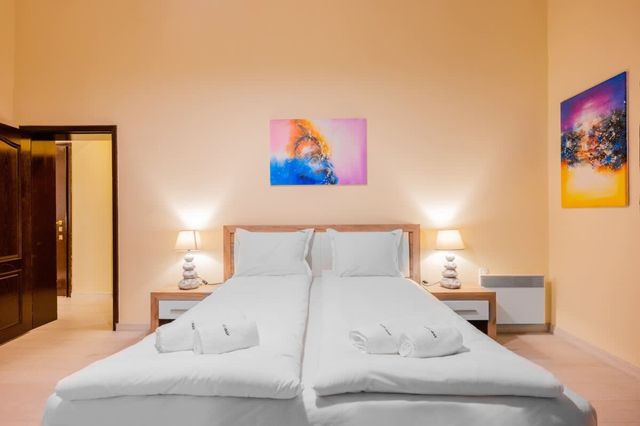 Cozy 2BD Flat + Work Space I Remote workers haven