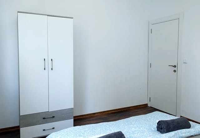 Bright & Airy Flat with 2 Bedrooms – Urban peace