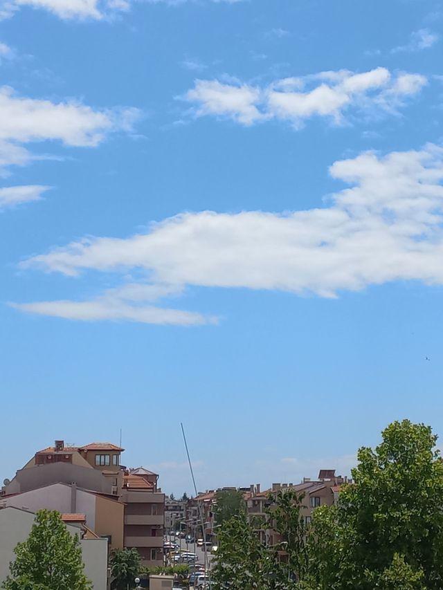 Sunny and Spacious Apartment - Quiet Area in Nesebar