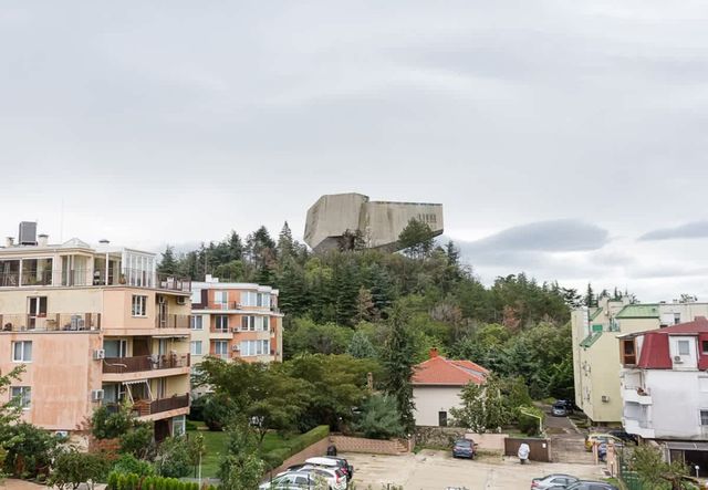 Peaceful Three-Bedroom in Briz, Varna