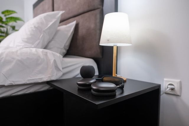 Central Plovdiv: Modern 1BR with Netflix & Balcony