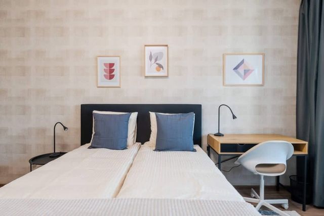 Stylish 1-bedroom Flat in Business District