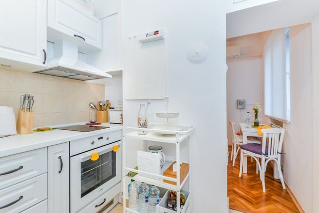 The Charming Home | 1-Bedroom TOP Central Flat