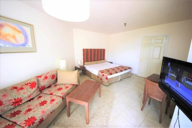 Cozy Soth Pearl  Pool View Studio with balcony