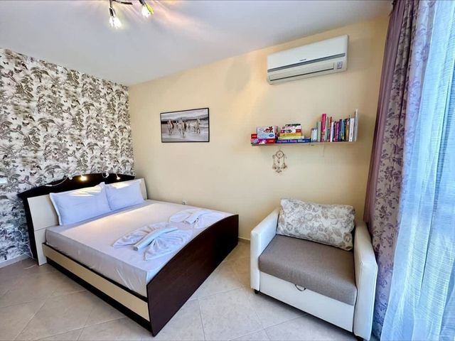 Cozy apartment for 7 people in Cascadas