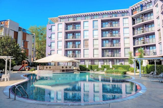 Cozy  pool view apartment on complex Rainbow 3