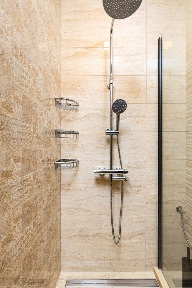 The Modern Wood Suite