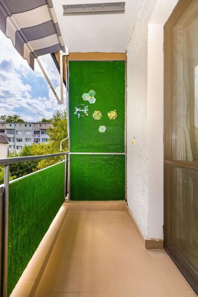 The Plovdiv Pad: Your 1-BD Hideaway in the Center