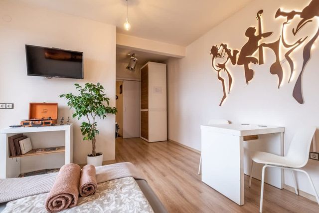 JAZZY off Vitosha Blvd: Feel the Rhythm of Sofia