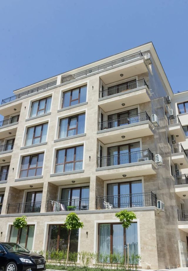 Sunny Studio + Parking near the Sea in Briz, Varna