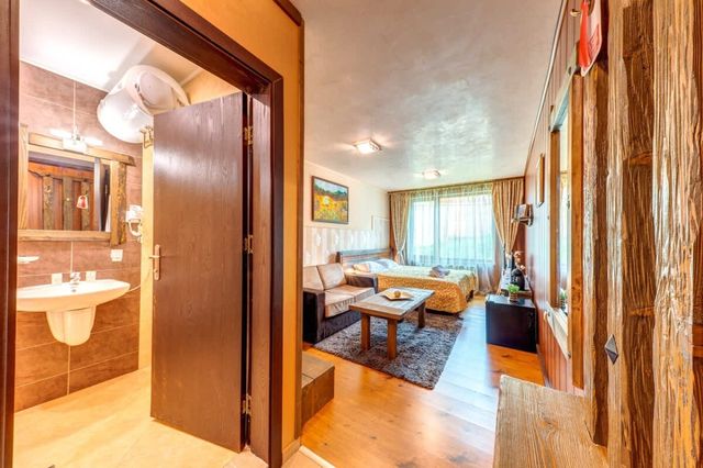 Cozy and Stylish Studio in Forest Glade