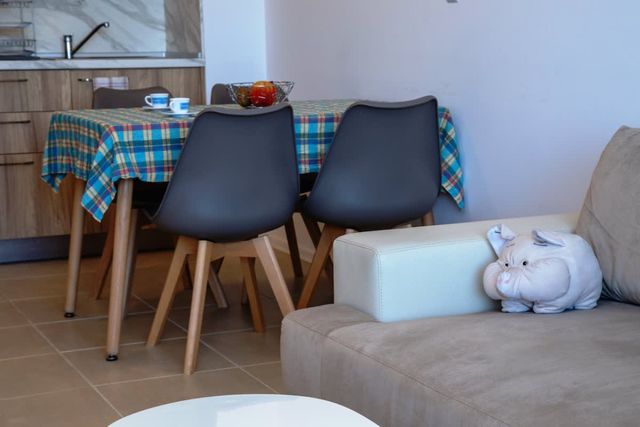 Green Life One-Bedroom Apartment with Sea View