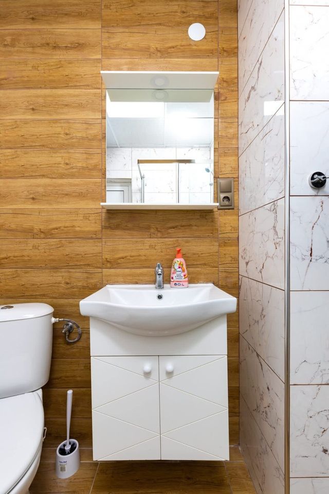 Bright and Cozy Apartment Next to a City Park