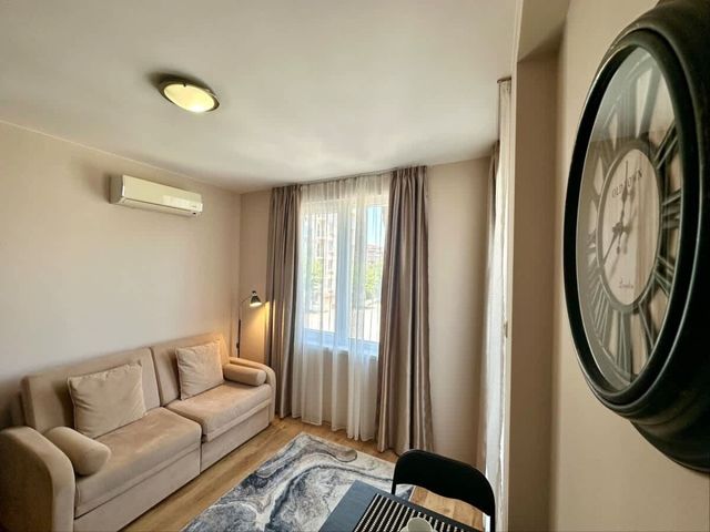 Cozy apartment in Messembria Palace