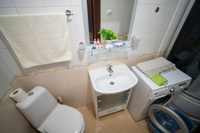 The Family Courtyard - Very LARGE 2BD Apartment