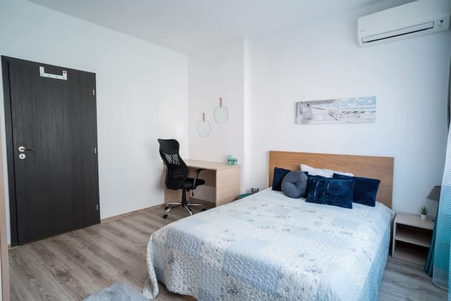 Black Sea 2bdrm Central Apartment