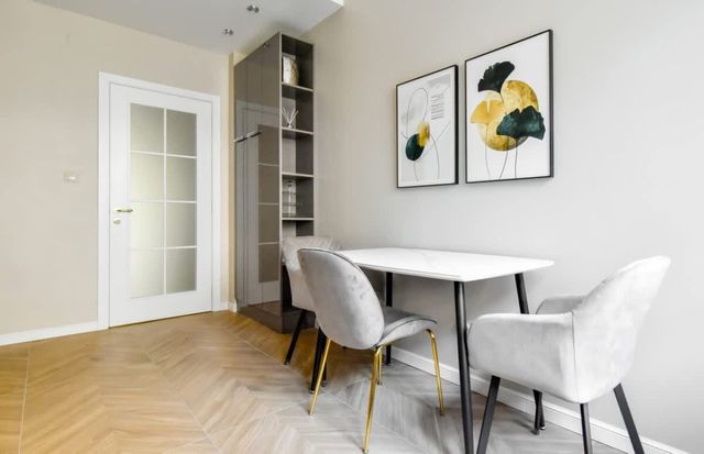 Designer 2BD Apt Near Alexander Nevski Cathedral