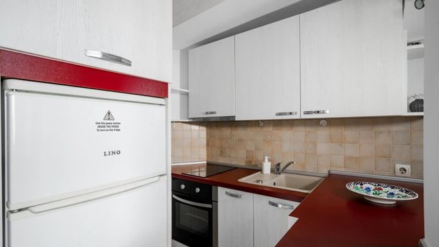 Central Cozy 1BD Compact Chic Living