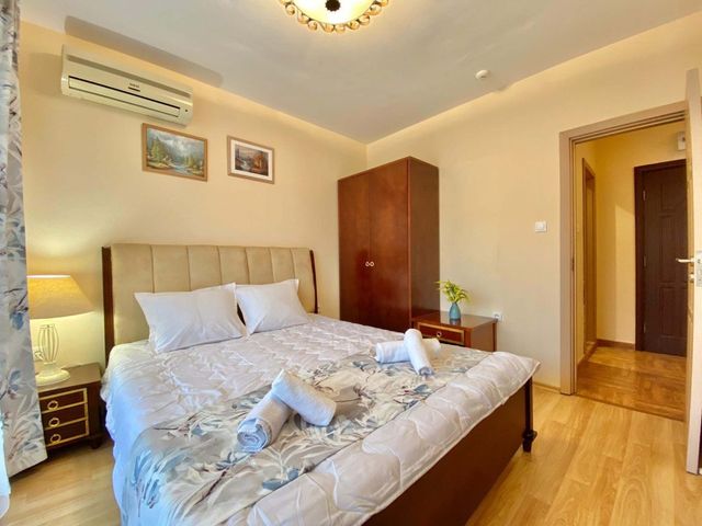 Cozy 1-Bedroom Apartment in Royal Bay